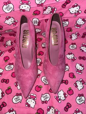 JAPANESE BRAND FUR FUR PINK SUEDE VINTAGE STYLE PUMPS 💕